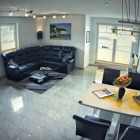 Ferienwohnung Juliane Апартаменты Тиссов